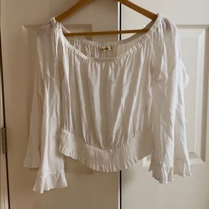 Cropped off shoulder